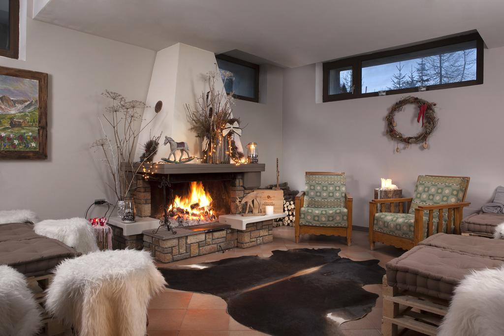 Residence Rododendro Passo San Pellegrino Buitenkant foto